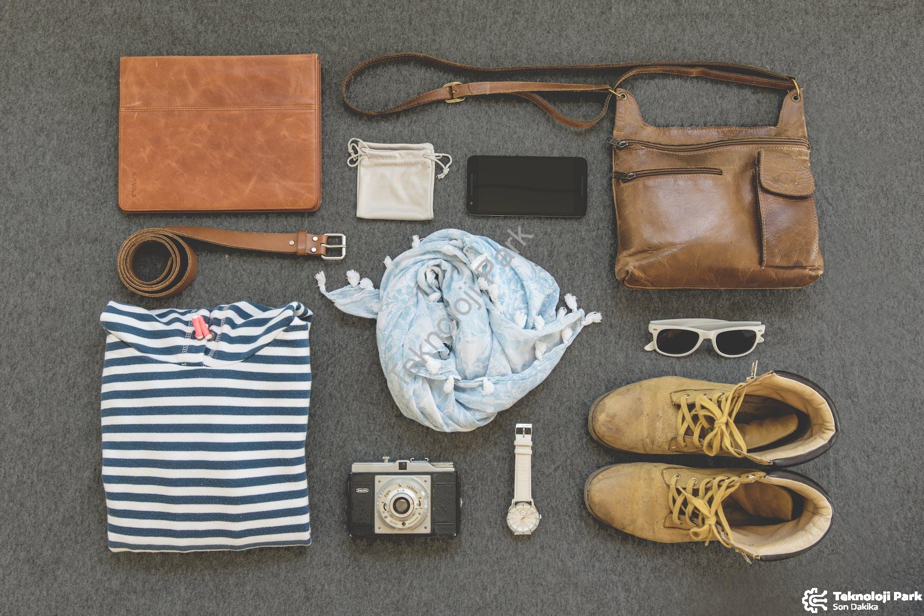 Cep Telefonunuz İçin En Şık Yedek Parçalar