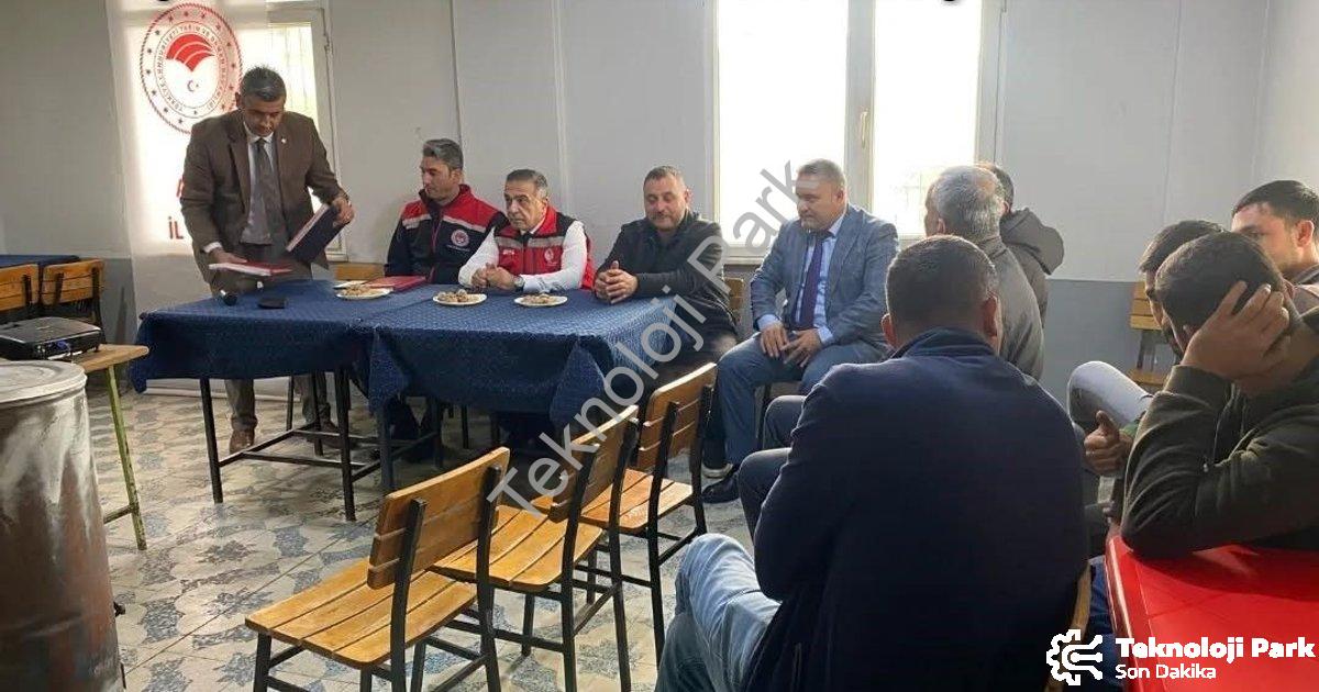 "Aydın'da Tarımın Geleceği Sahada Şekilleniyor: Üretici Buluşmaları" başlıklı haber için fotorealist